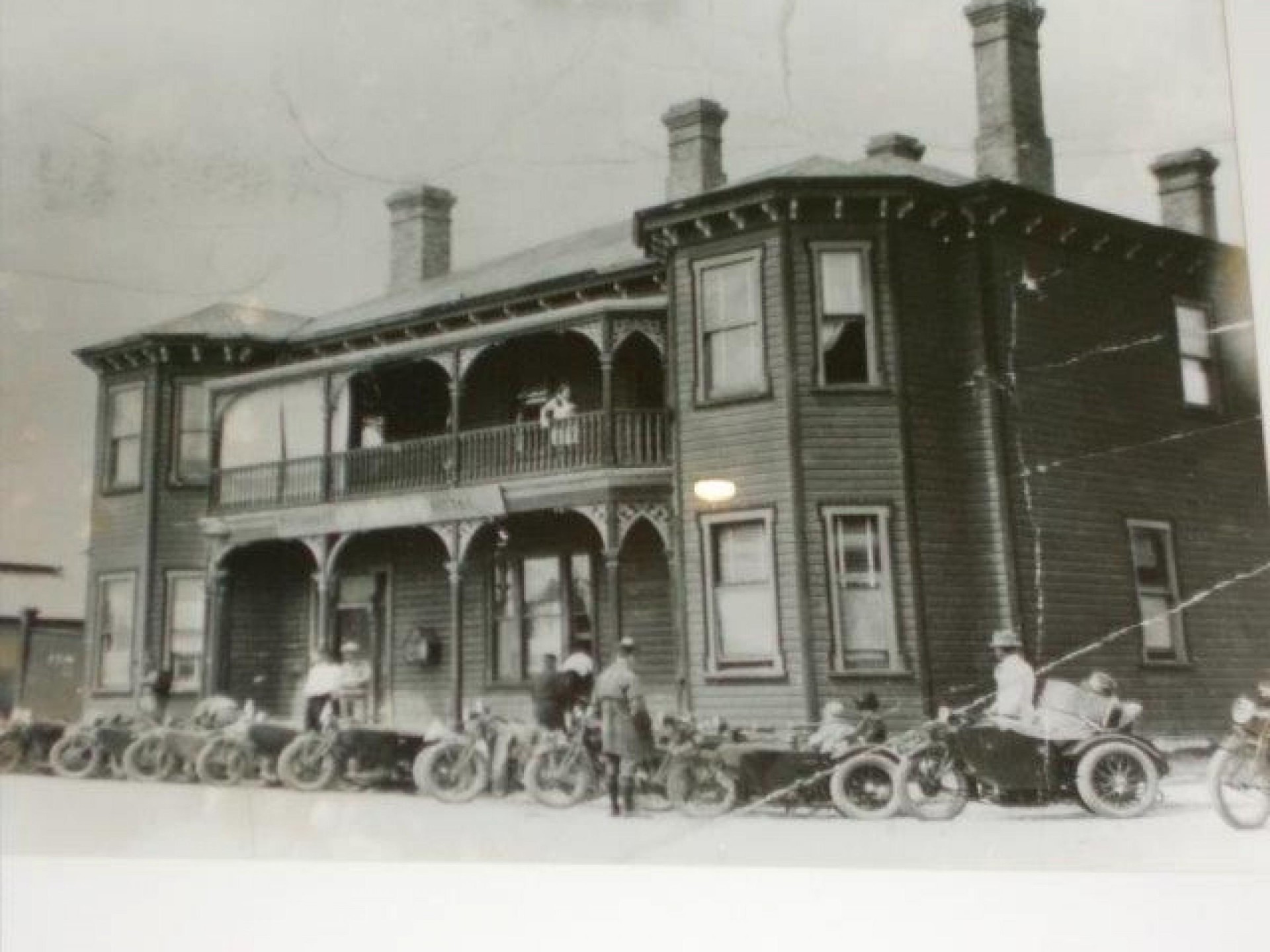 Historic Beaconsfield Hotel Tasmania 503145 2