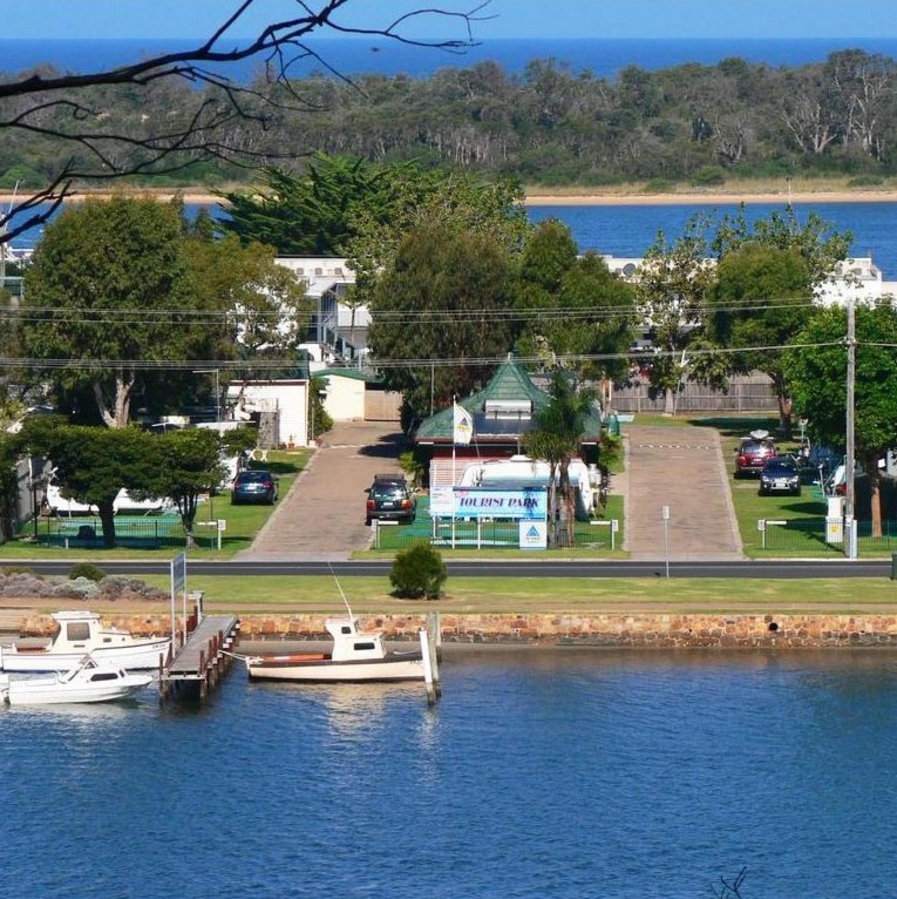 Perfectly Located Caravan Park 503512 1