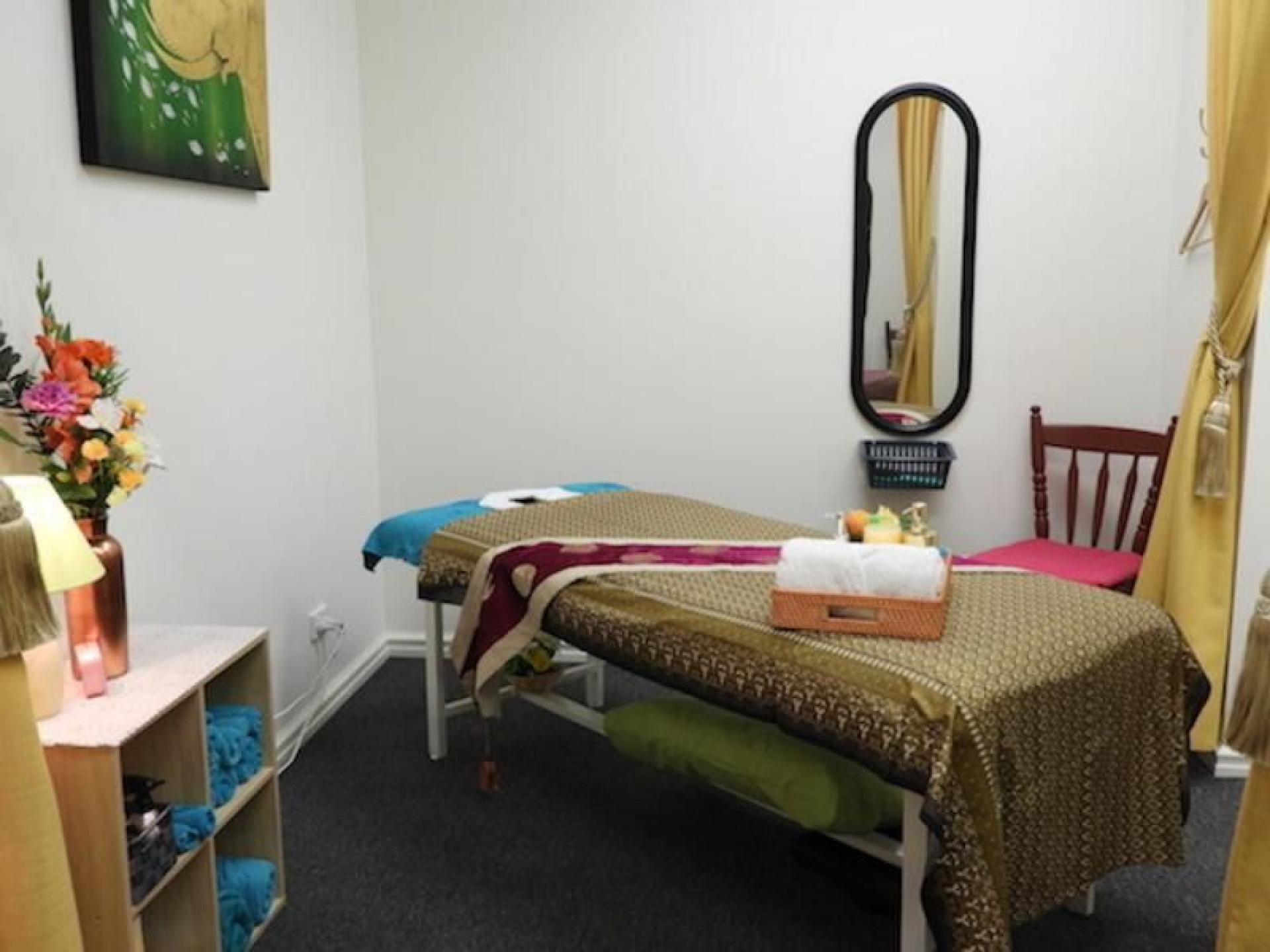 Leasehold Massage Studio In 503738 3