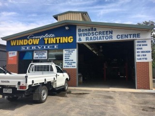 Windscreen & Radiator Centre