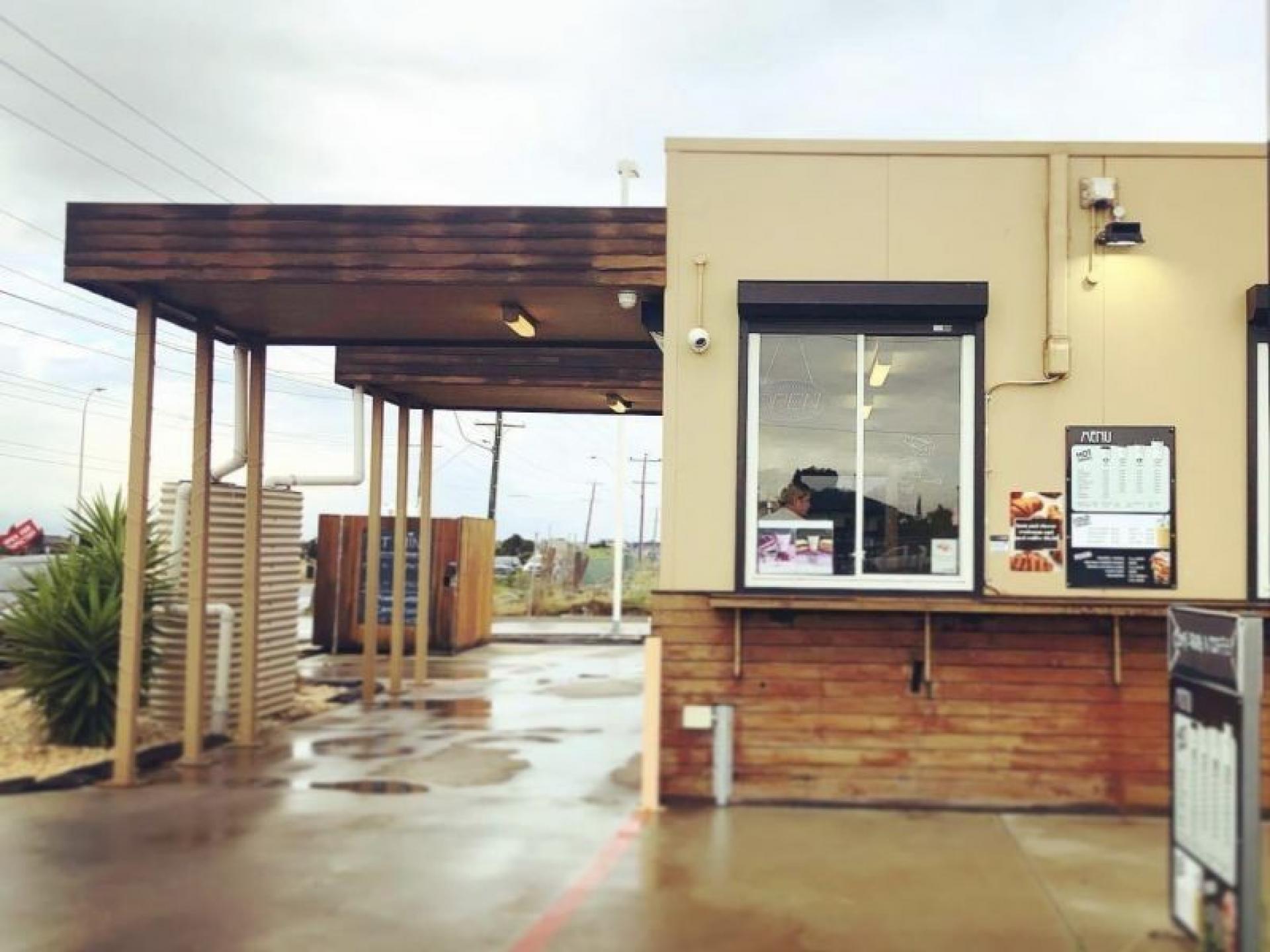 Drive Through Coffee Shop 504430 1