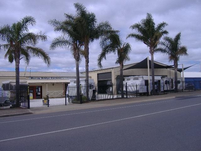 Caravan & Outdoor Specialists 505522 1