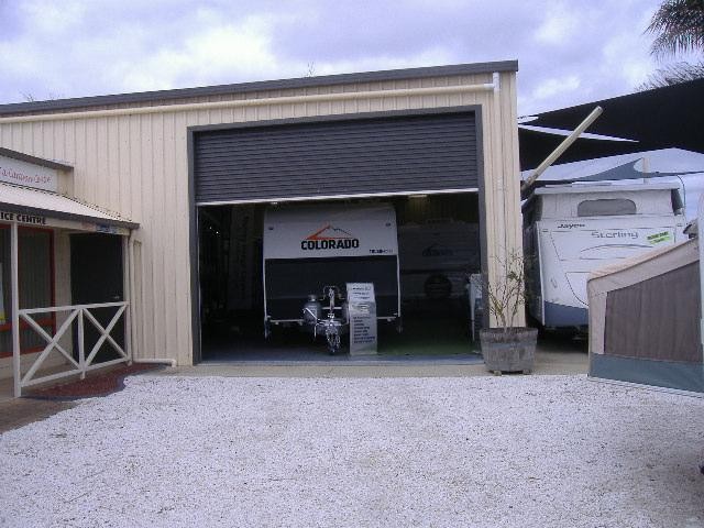 Caravan & Outdoor Specialists 505522 3