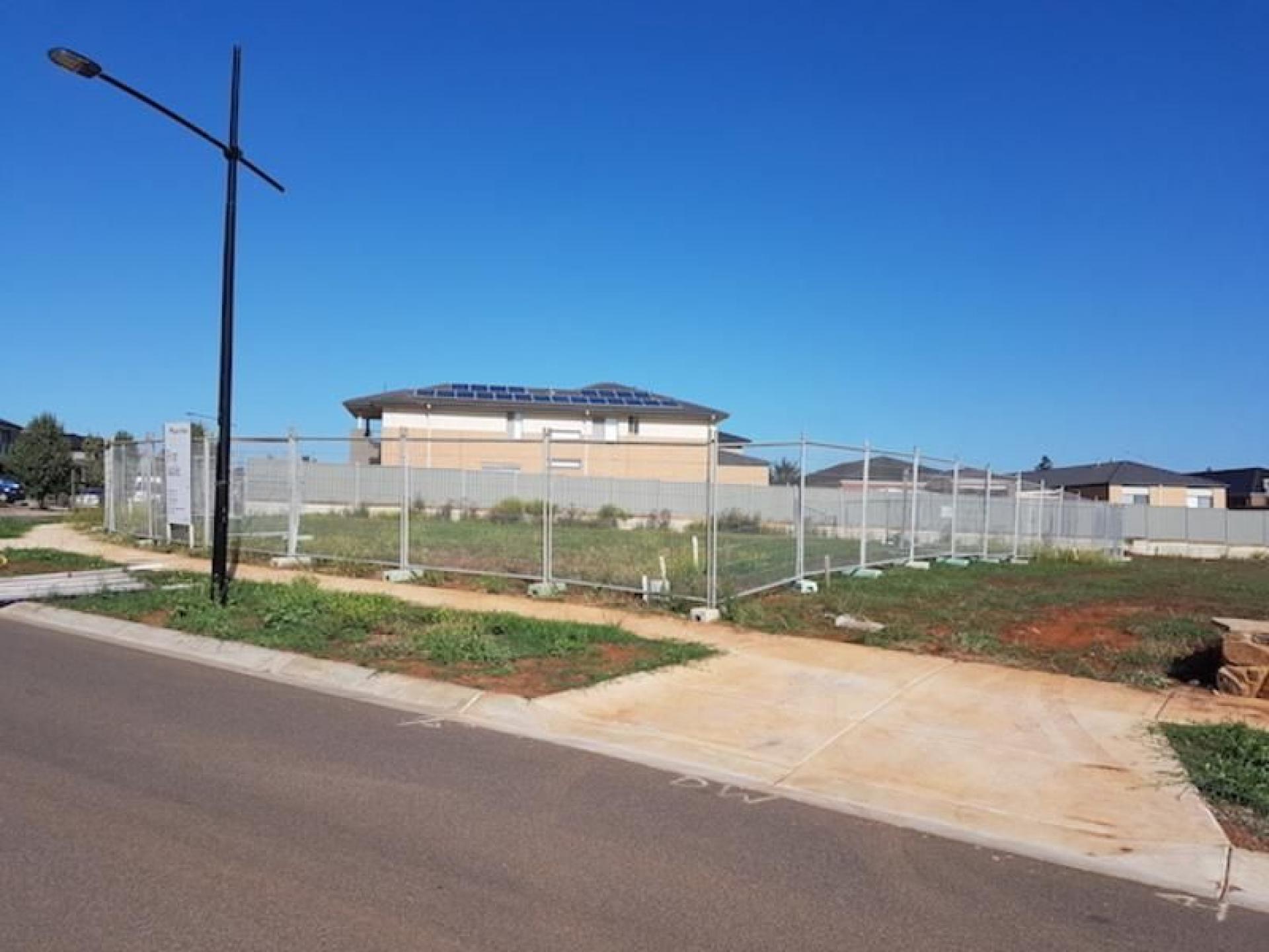 Fencing And Crowd Control 505792 2