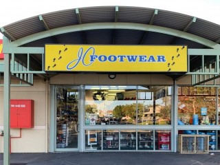 Footwear Retailer in Seymour for Sale