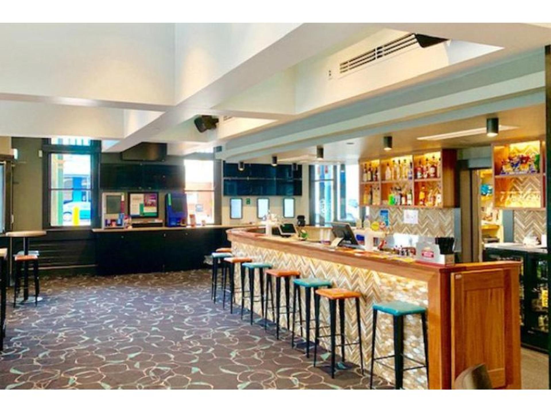 Sold - Austral Hotel 521021 2