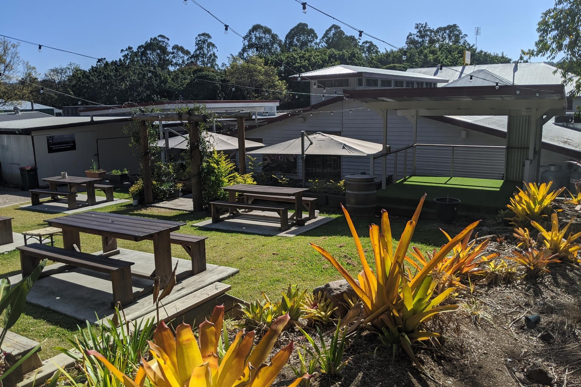 Under Contract. Extremely Rare 521096 3