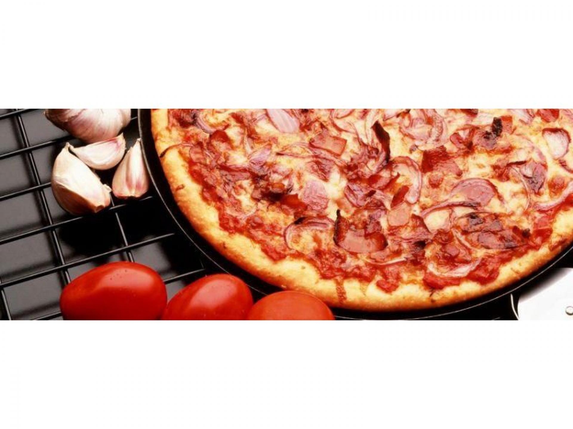 Busy Pizza Takeaway Shop 524064 1
