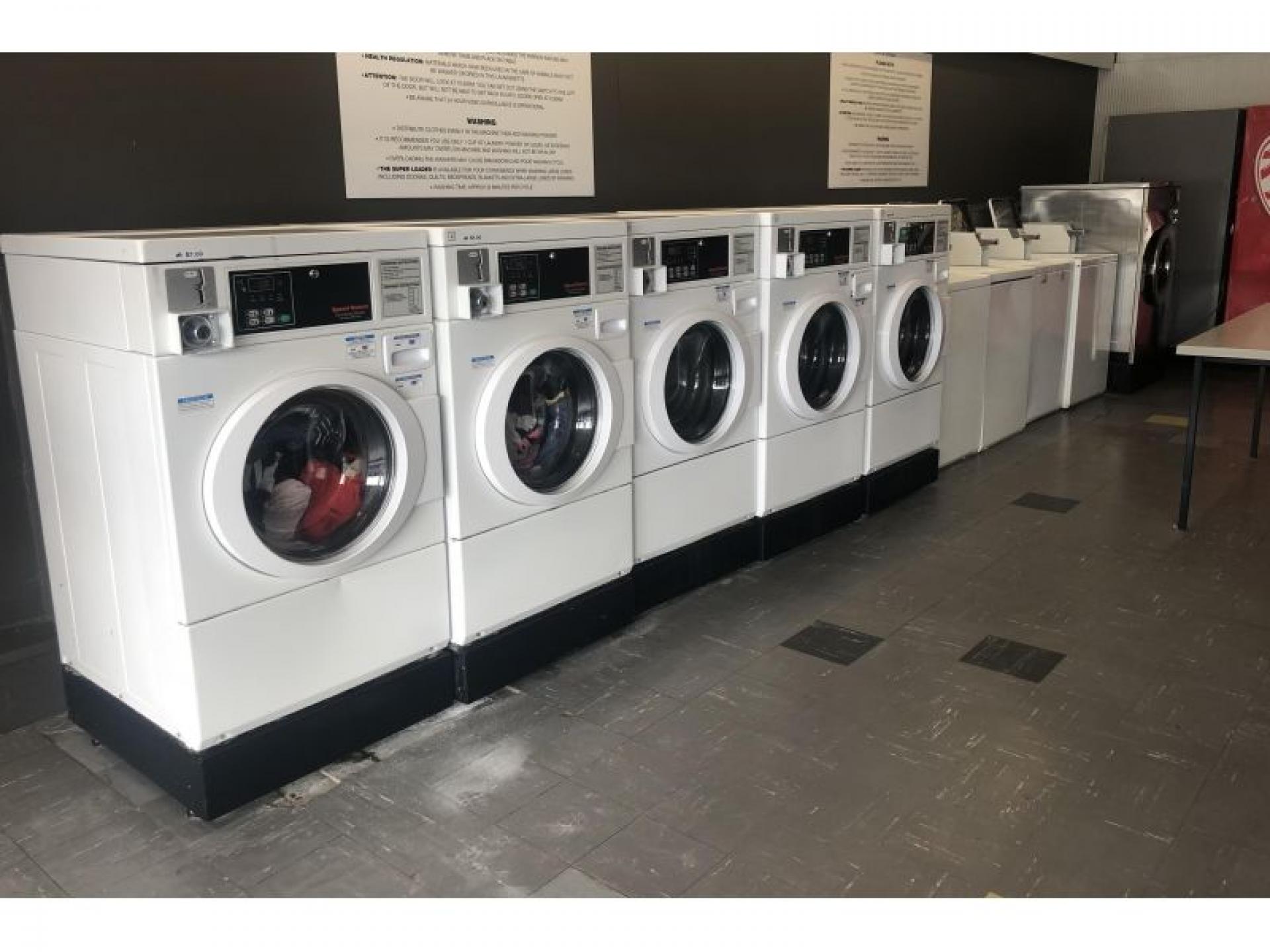 Coin Laundry For Sale 524297 1