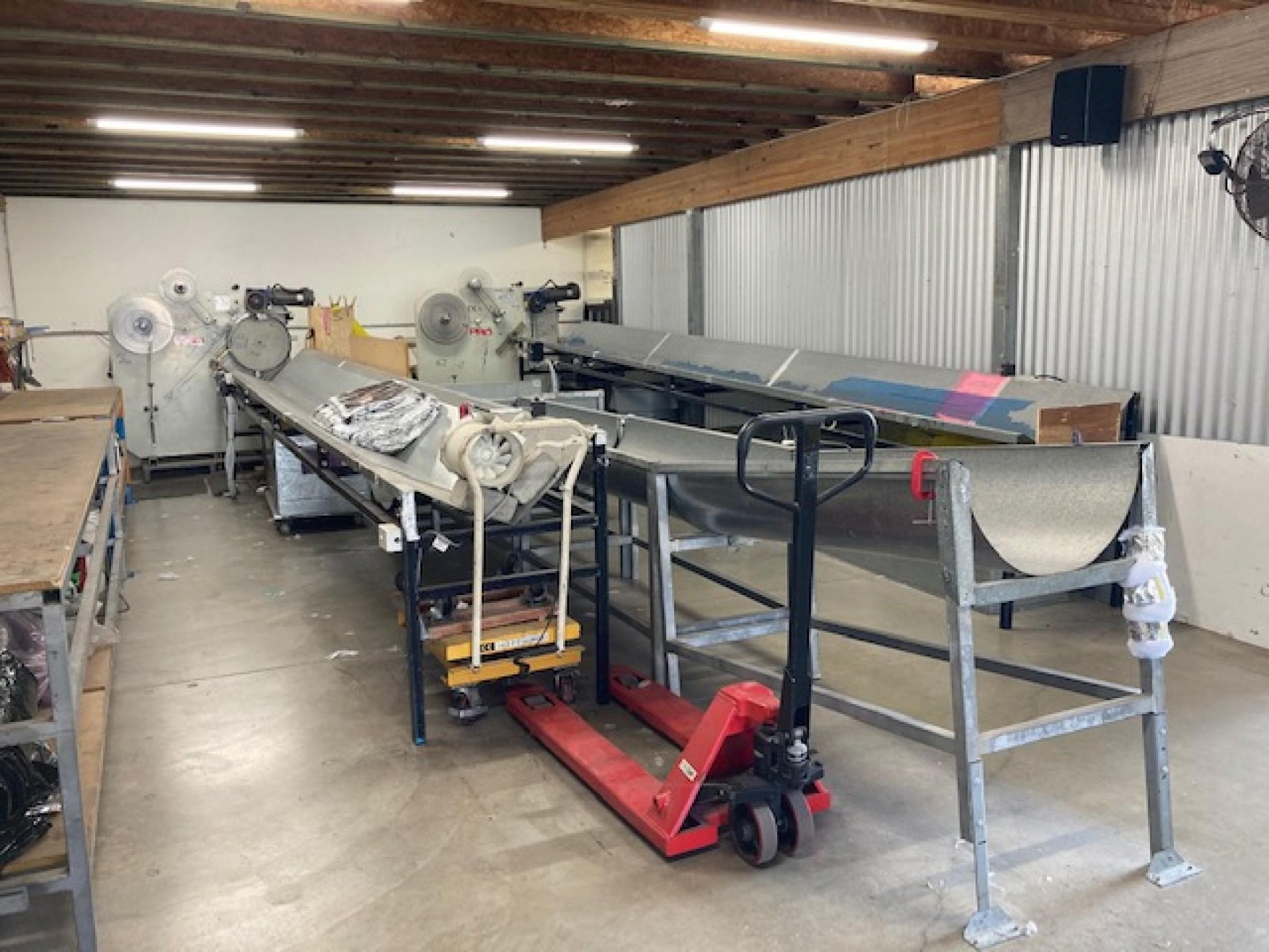 Manufacturing Ducting Business 524638 1