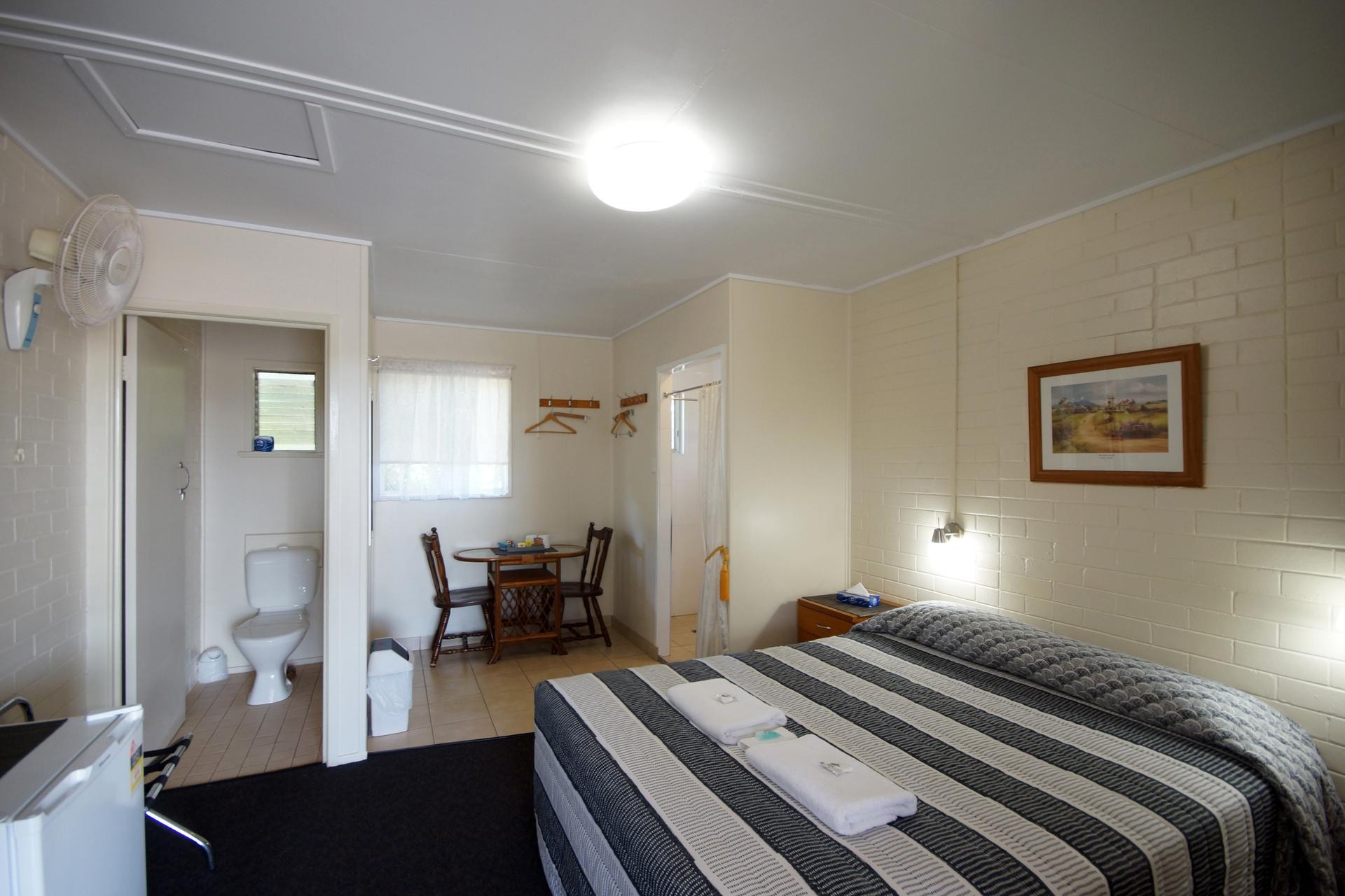 Freehold Investment Motel 8.7% 525179 3