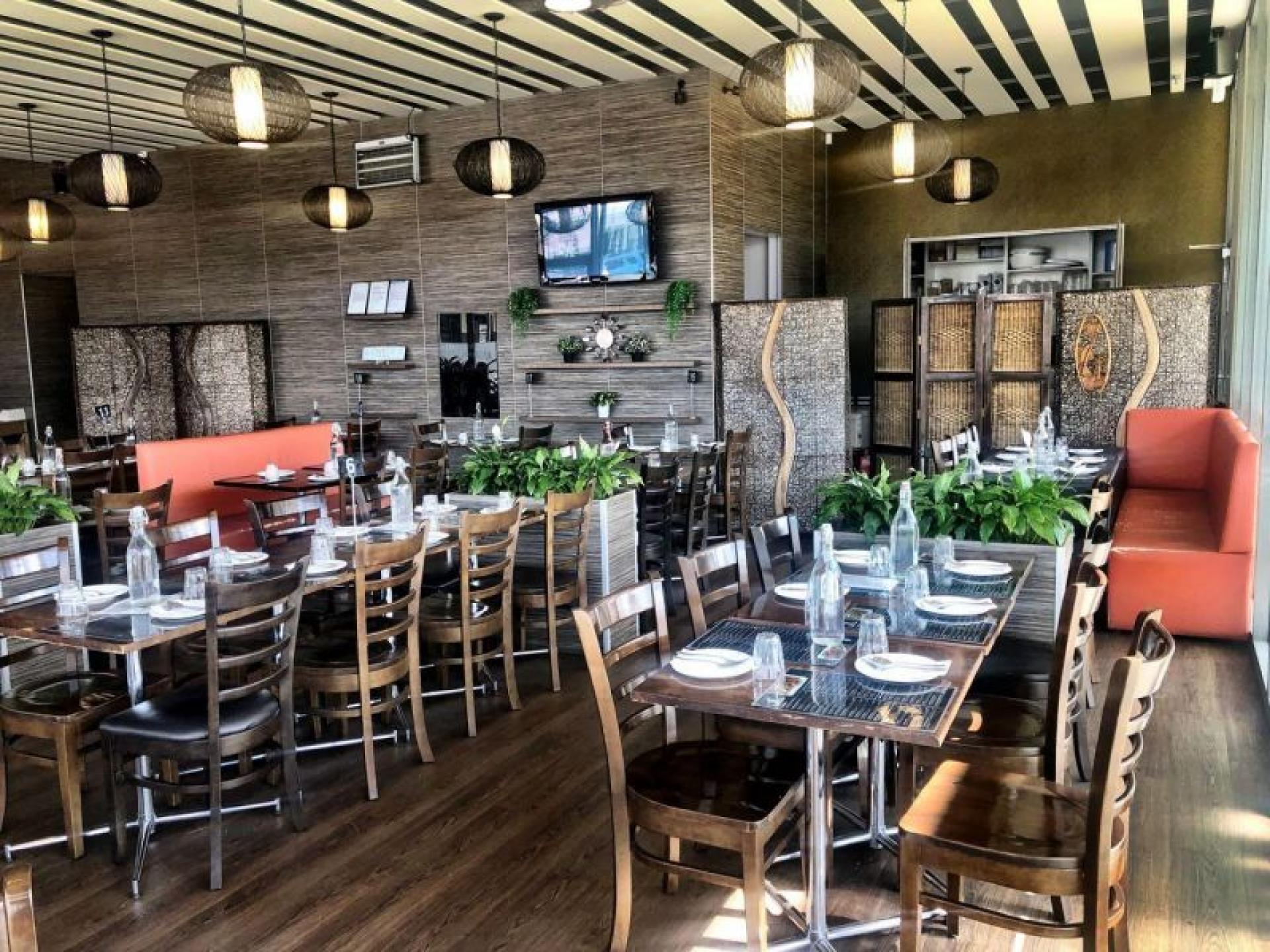 Bright Profitable Thai Restaurant 525256 2