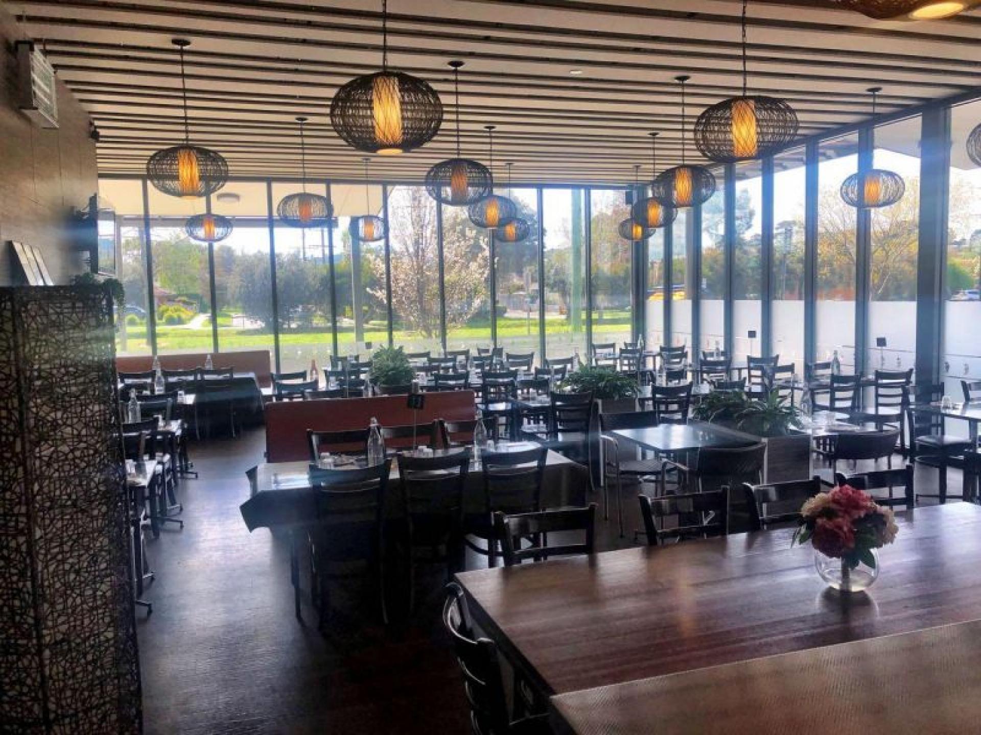 Bright Profitable Thai Restaurant 525256 1