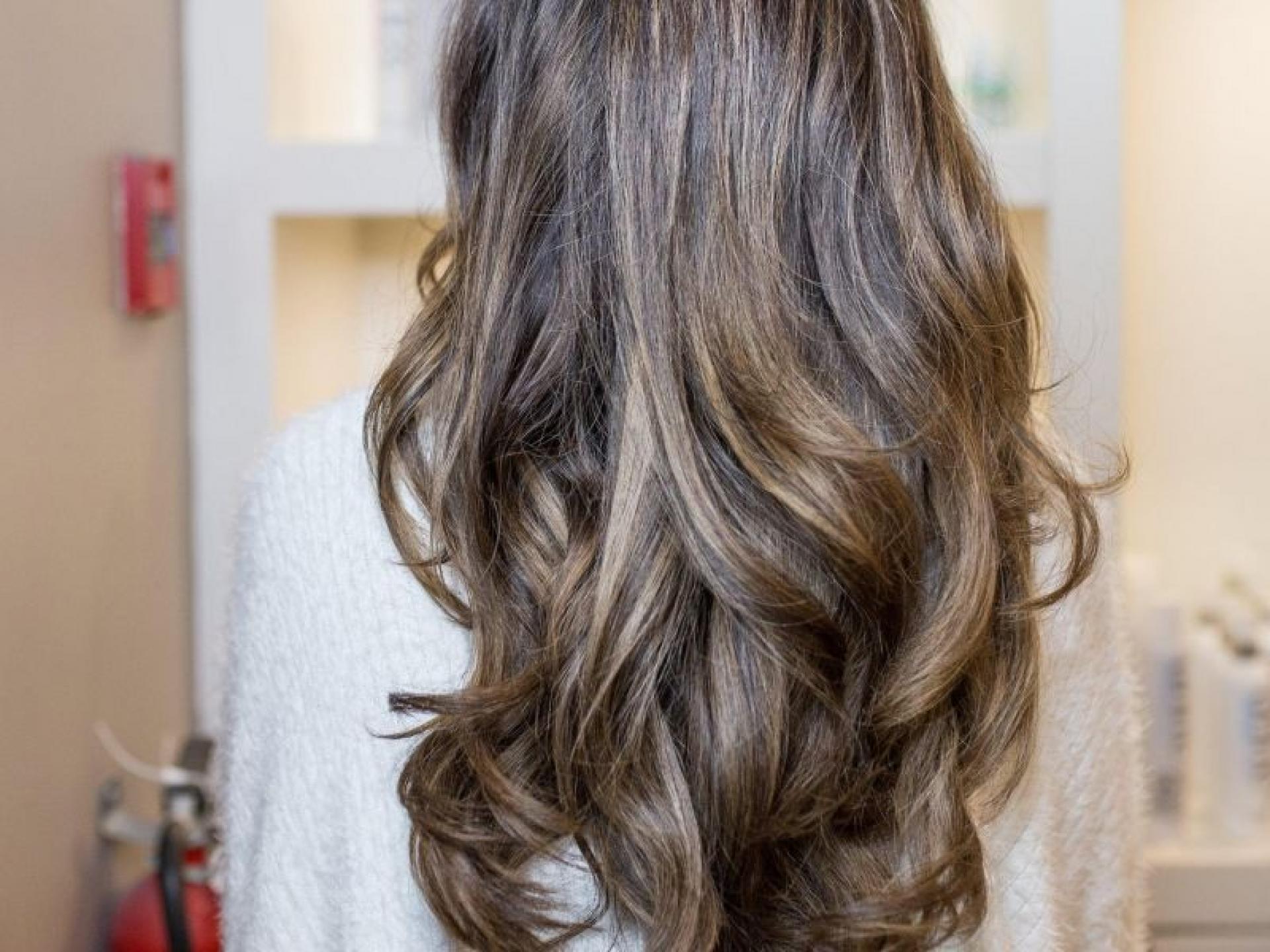 Under Contract- Hair Salon 525278 3