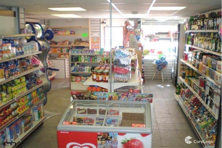 Convenience Store – With 529821 3
