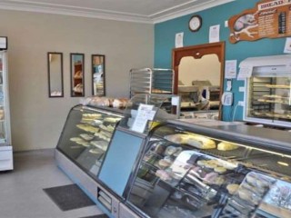 WELL-KNOWN REGIONAL BAKERY BUSINESS Bowra Bakery – Serving Bowraville & Macksville Since 1993