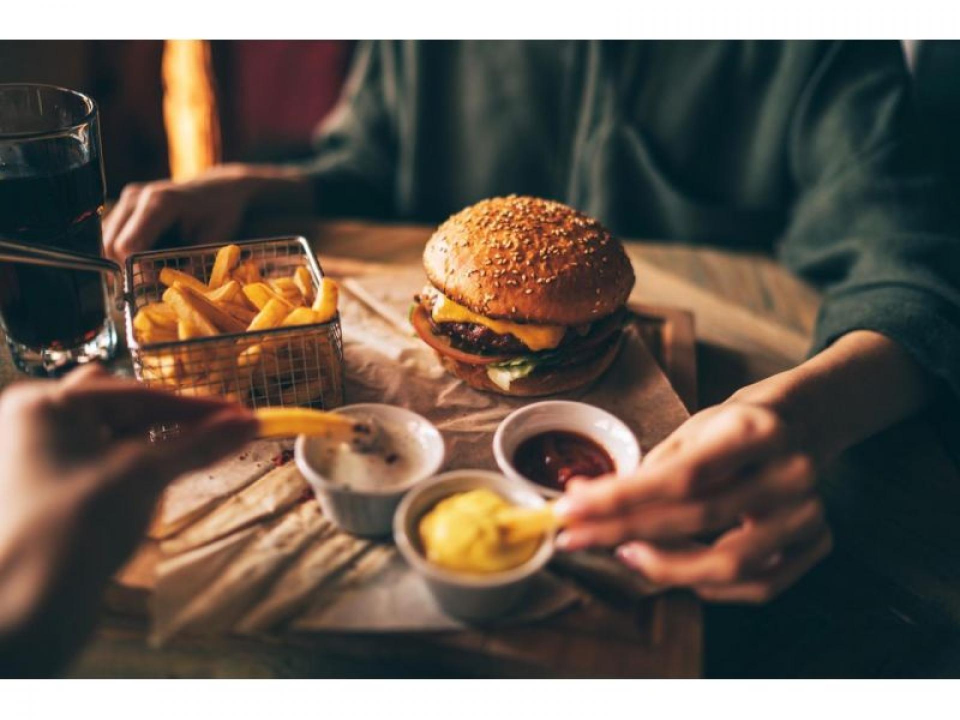 Burger Bar Cafe Takeaway 530366 1