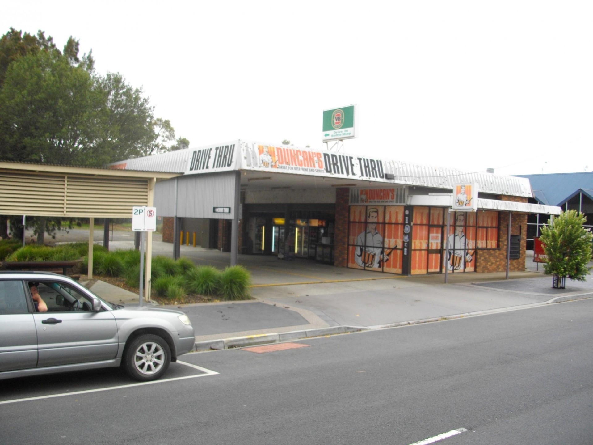 Rosedale Bottle Shop For 530580 1