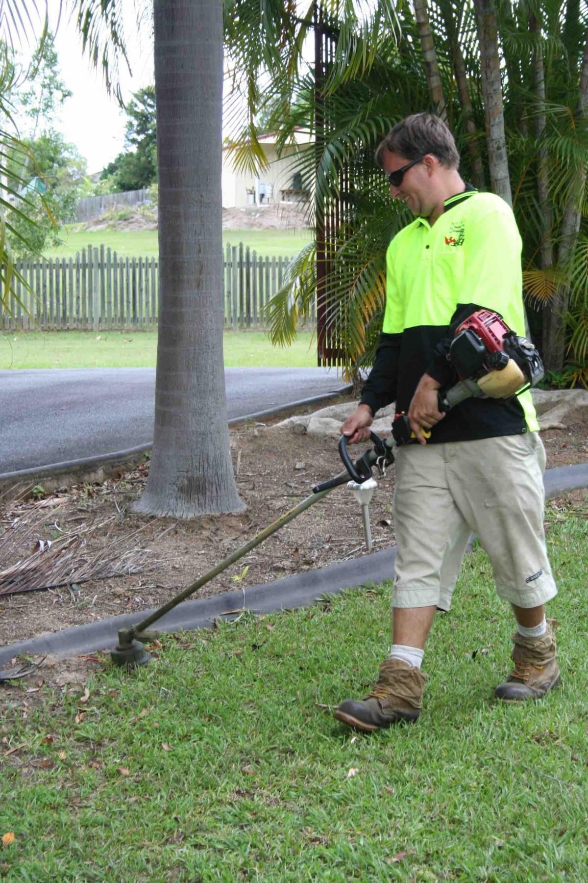 Lawn Mowing Franchise Caboolture 530678 2