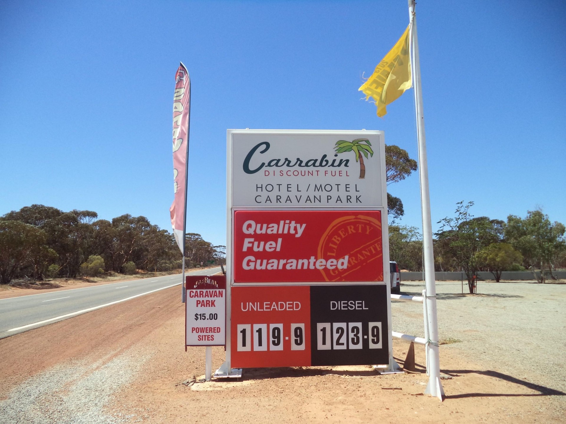 Roadhouse/hotel /motel/caravan Park 531082 1