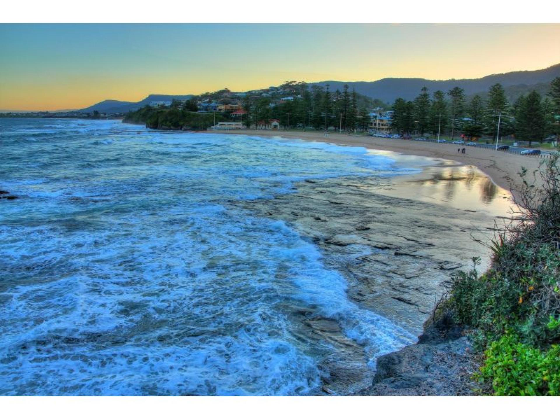 Charming Cafe In Sought-after 533638 2