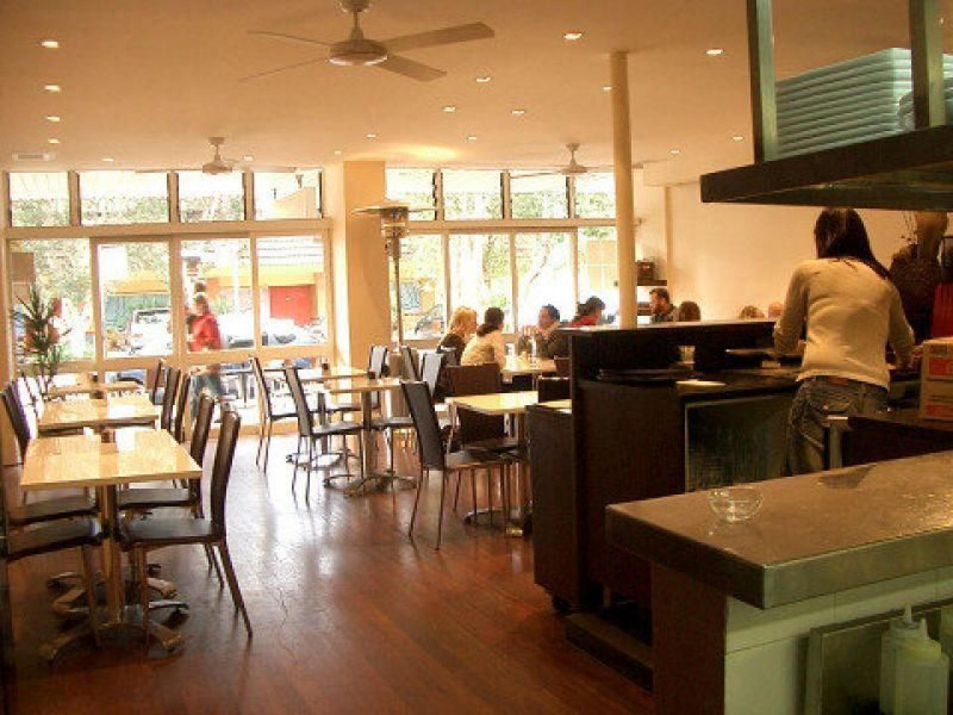 Restaurant Cafe Avalon 535521 2