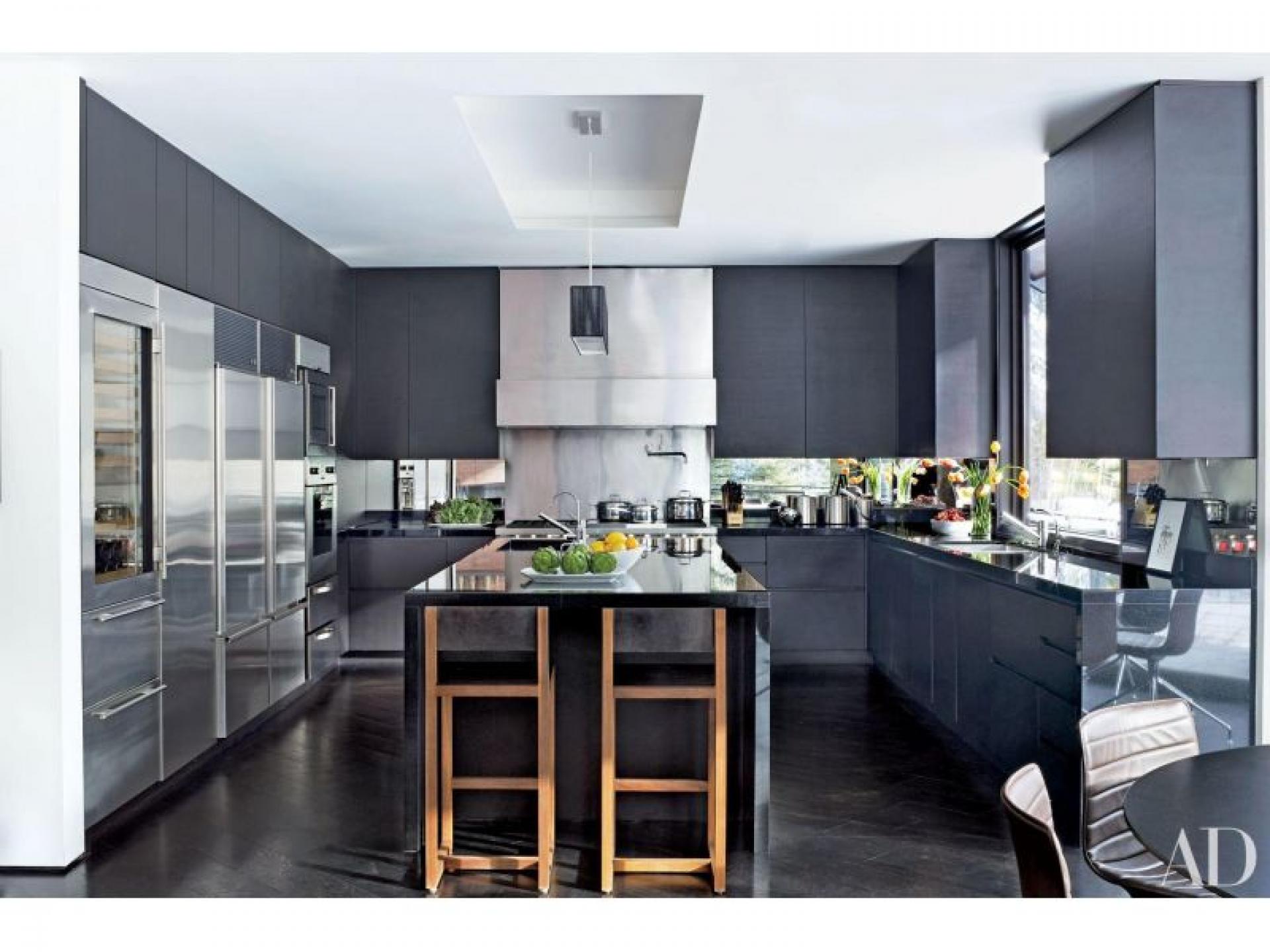 Sale & Design Of 535589 1