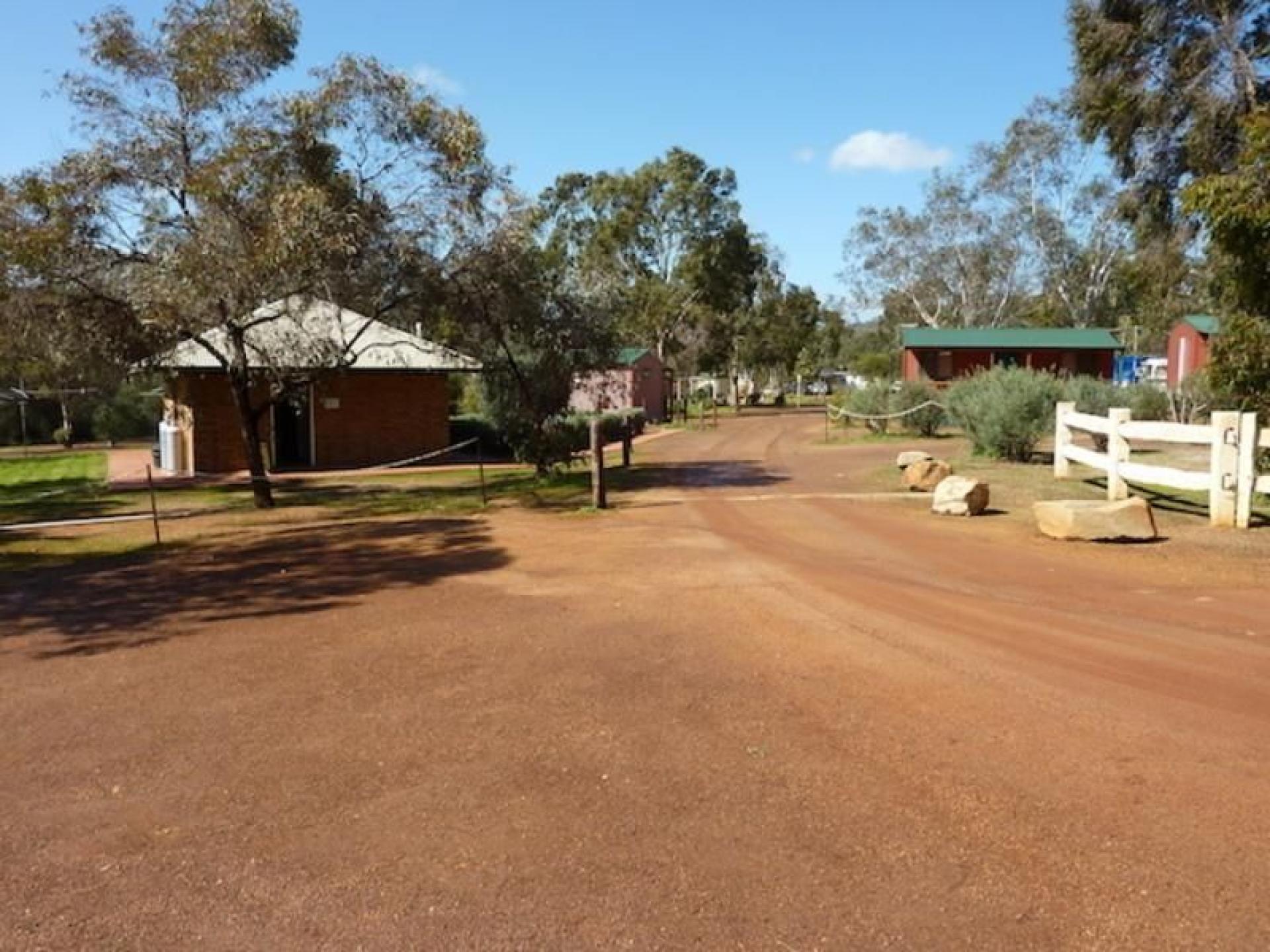 Under Offer! Business And 540402 1