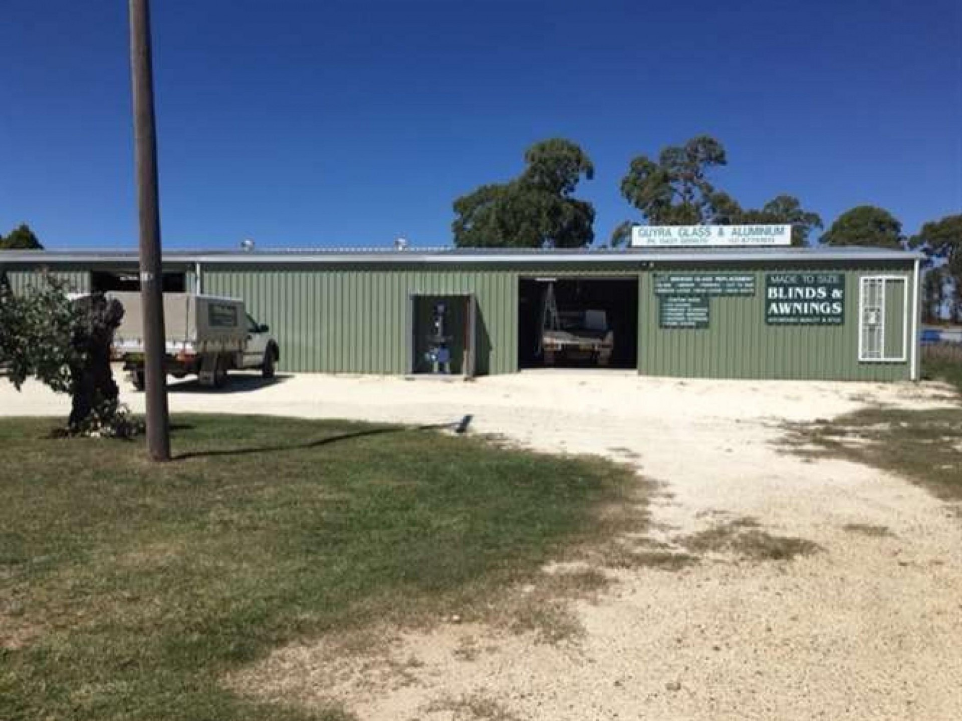 Kitchen Manufacturer Including Glass 544746 3