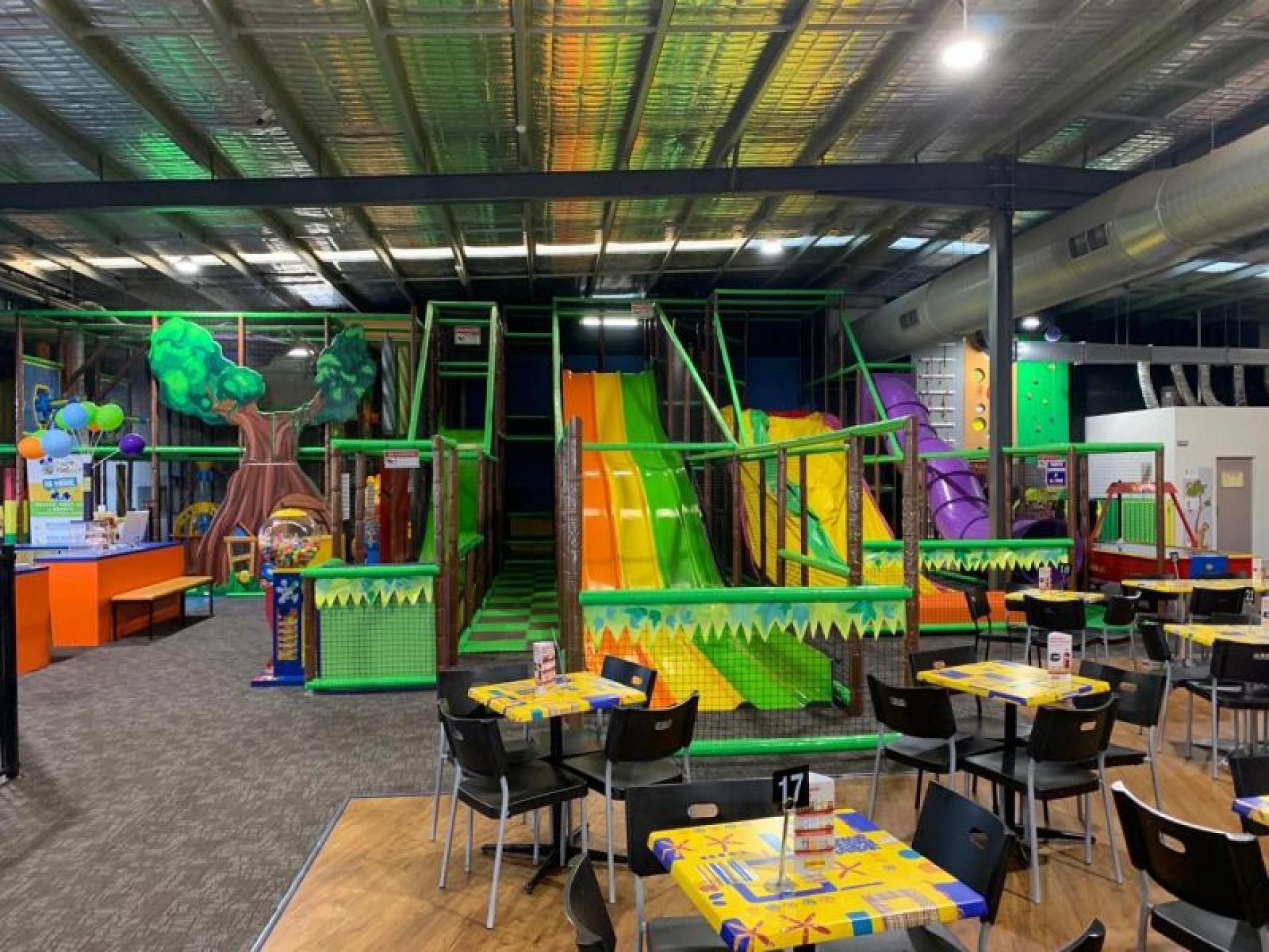 Play Centre With Cafe 545399 1