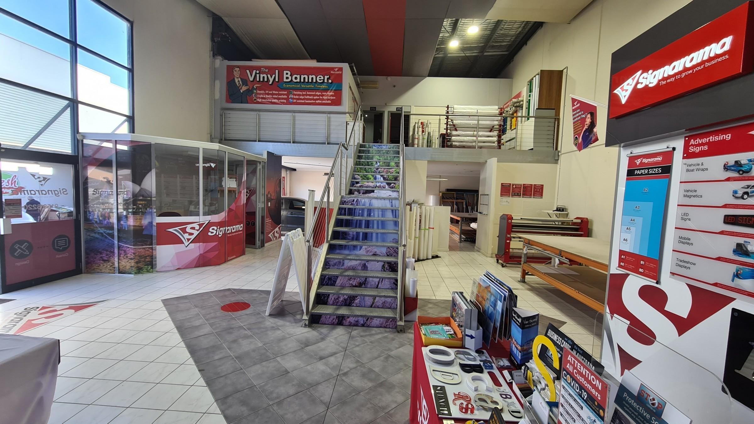 Signwriting Commercial Signage B2b 546585 3