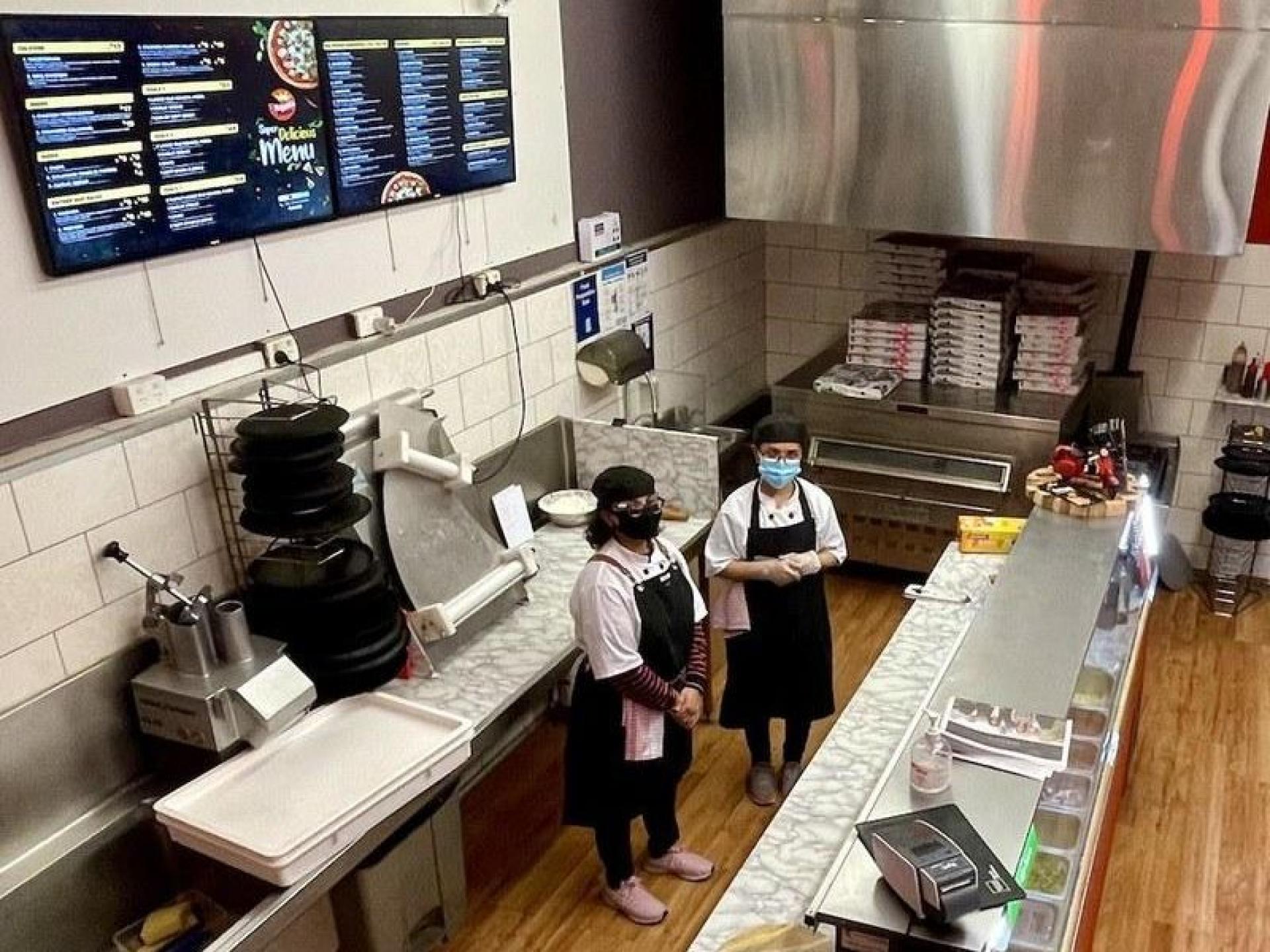 Takeaway Pizza Shop In 550002 3