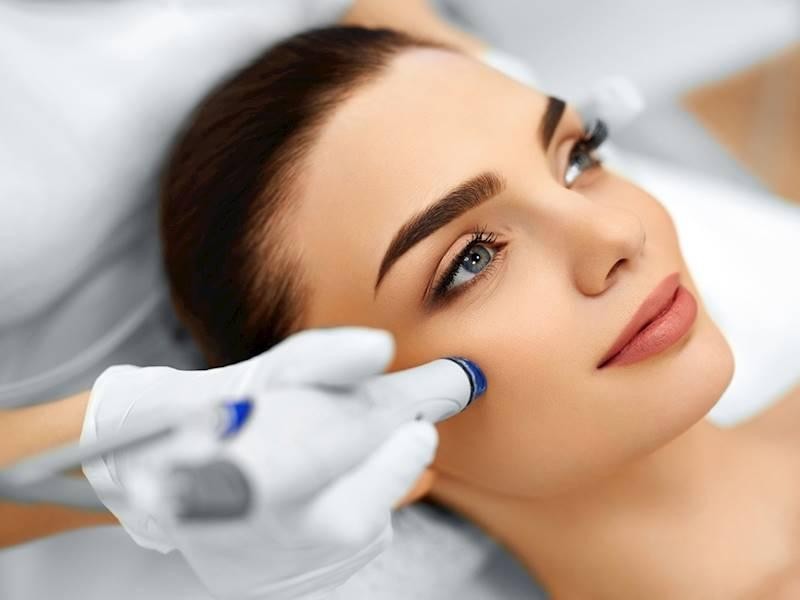 Recently Refurbished Premium Beauty 555511 2