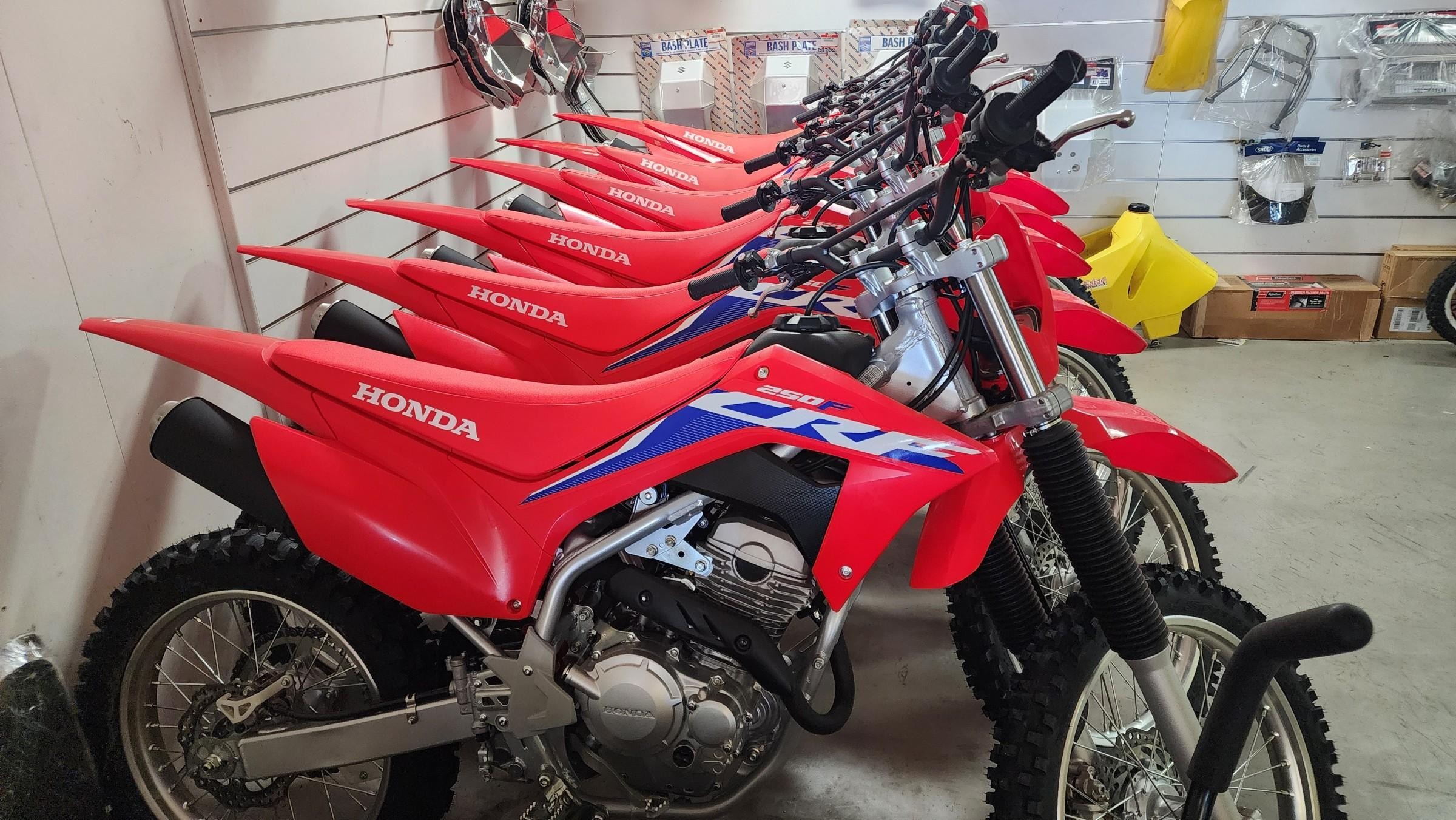 Under Contract - Motorcycle 556153 1
