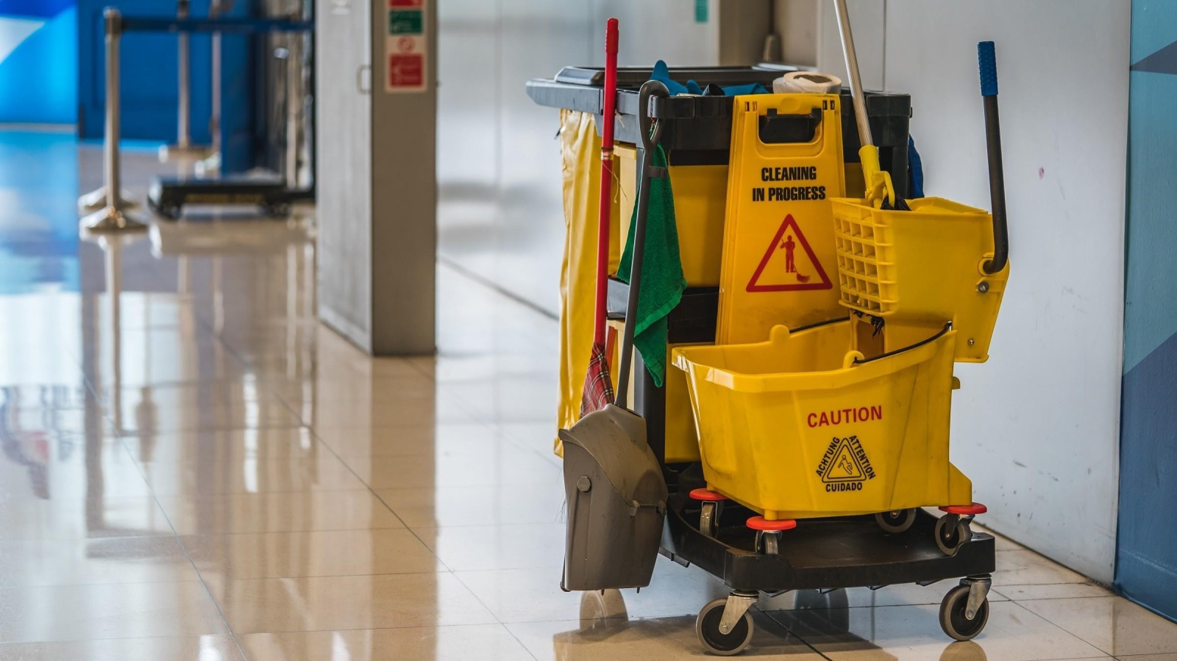 Commercial Cleaning Business Mid 557400 1