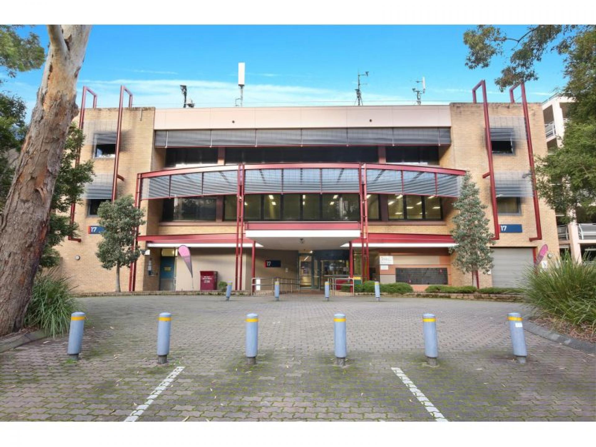 Unique Hair & Beauty 557448 3