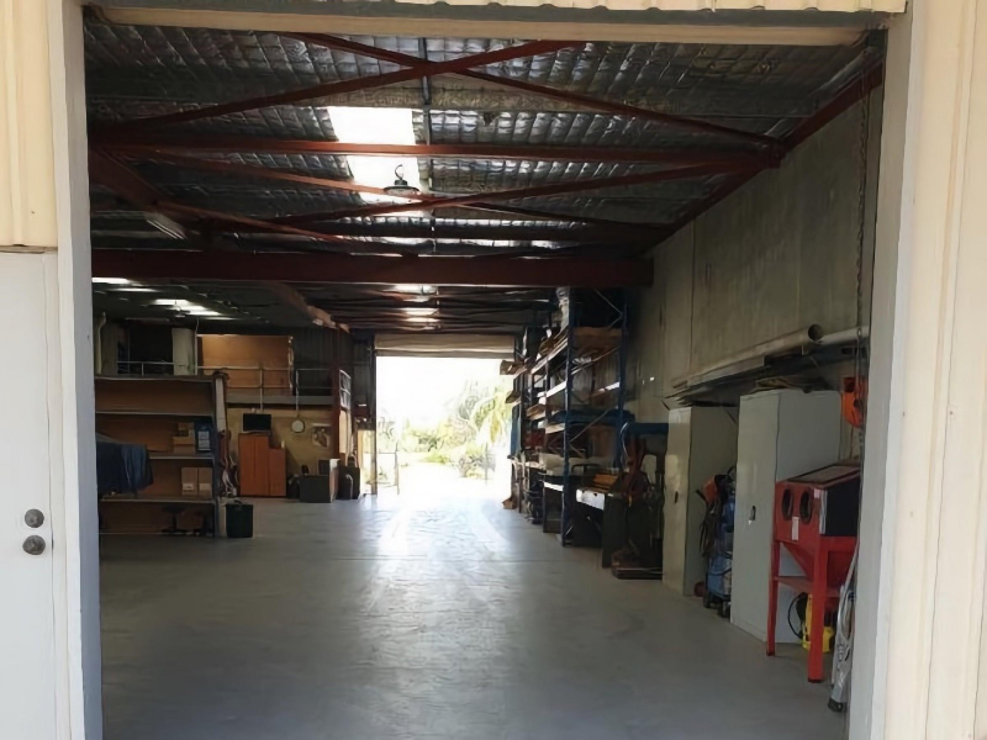 Fabrication Warehousing Distribution Business 558906 2