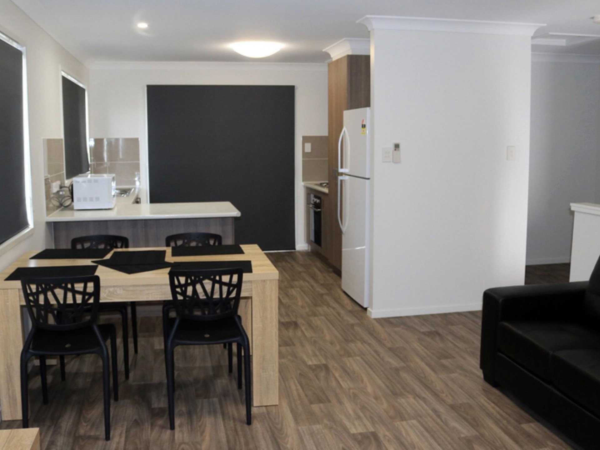Freehold Apartment Building - 560123 3