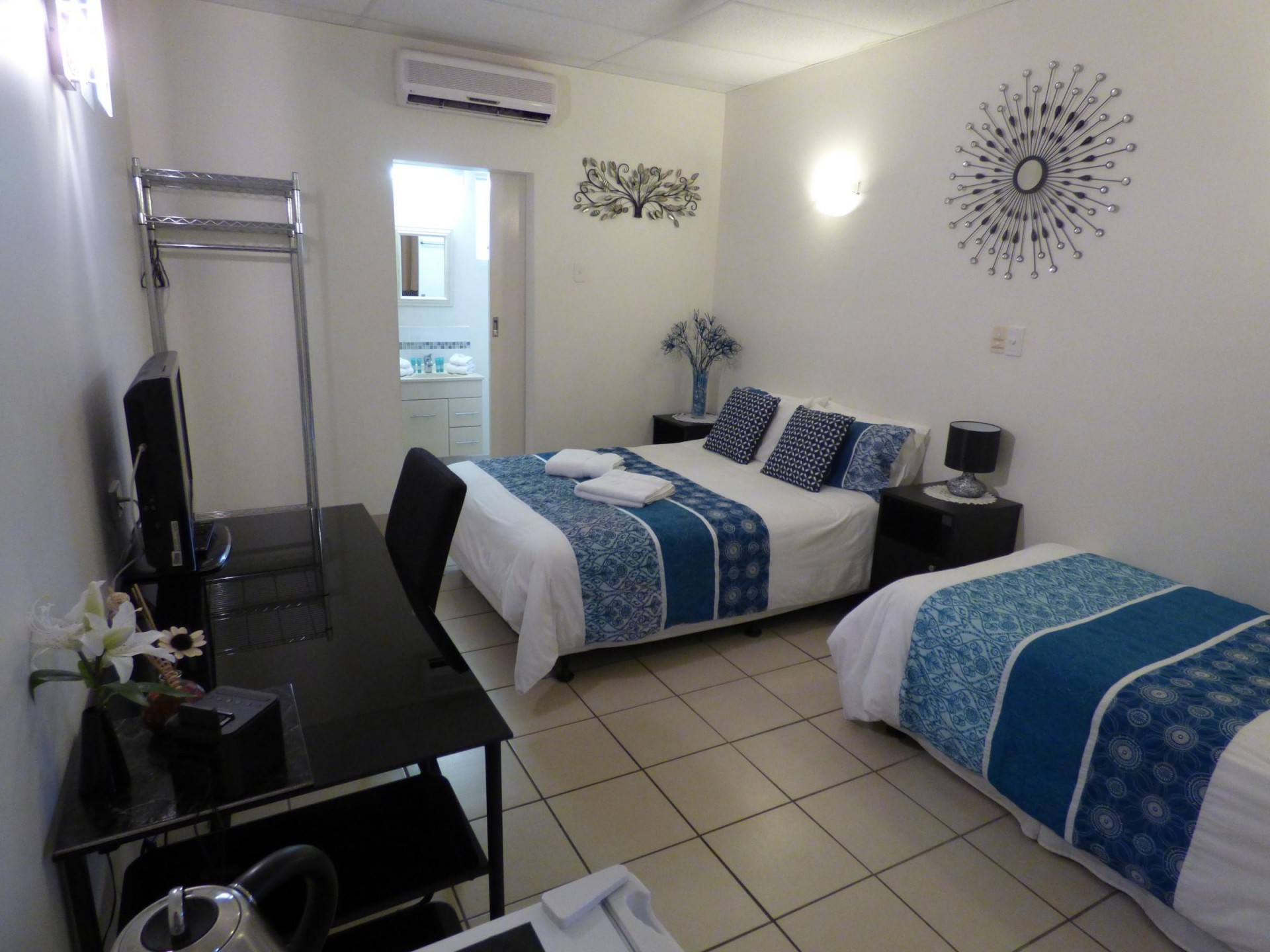Motel Freehold – Innisfail 560150 1
