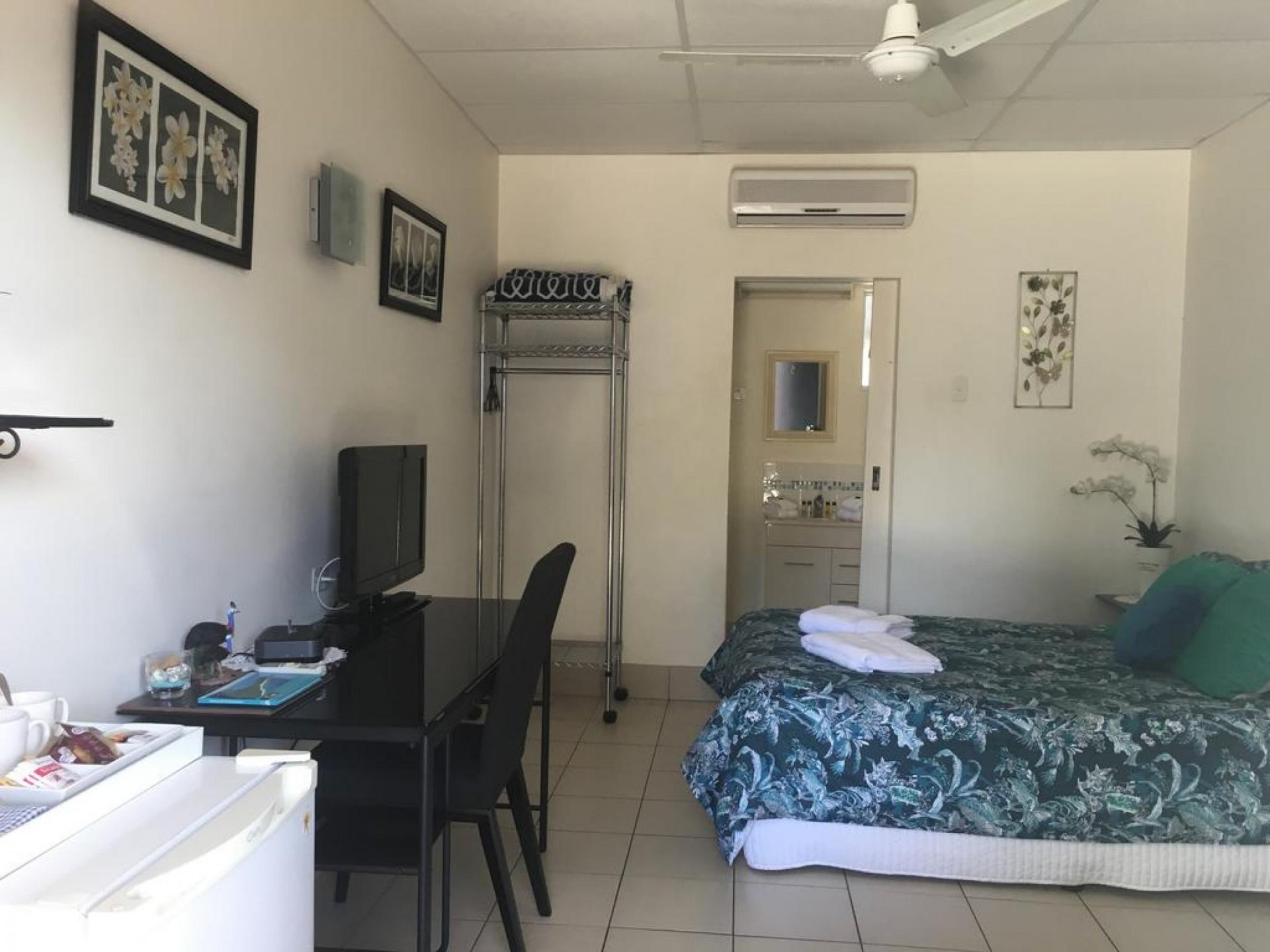 Motel Freehold – Innisfail 560150 2