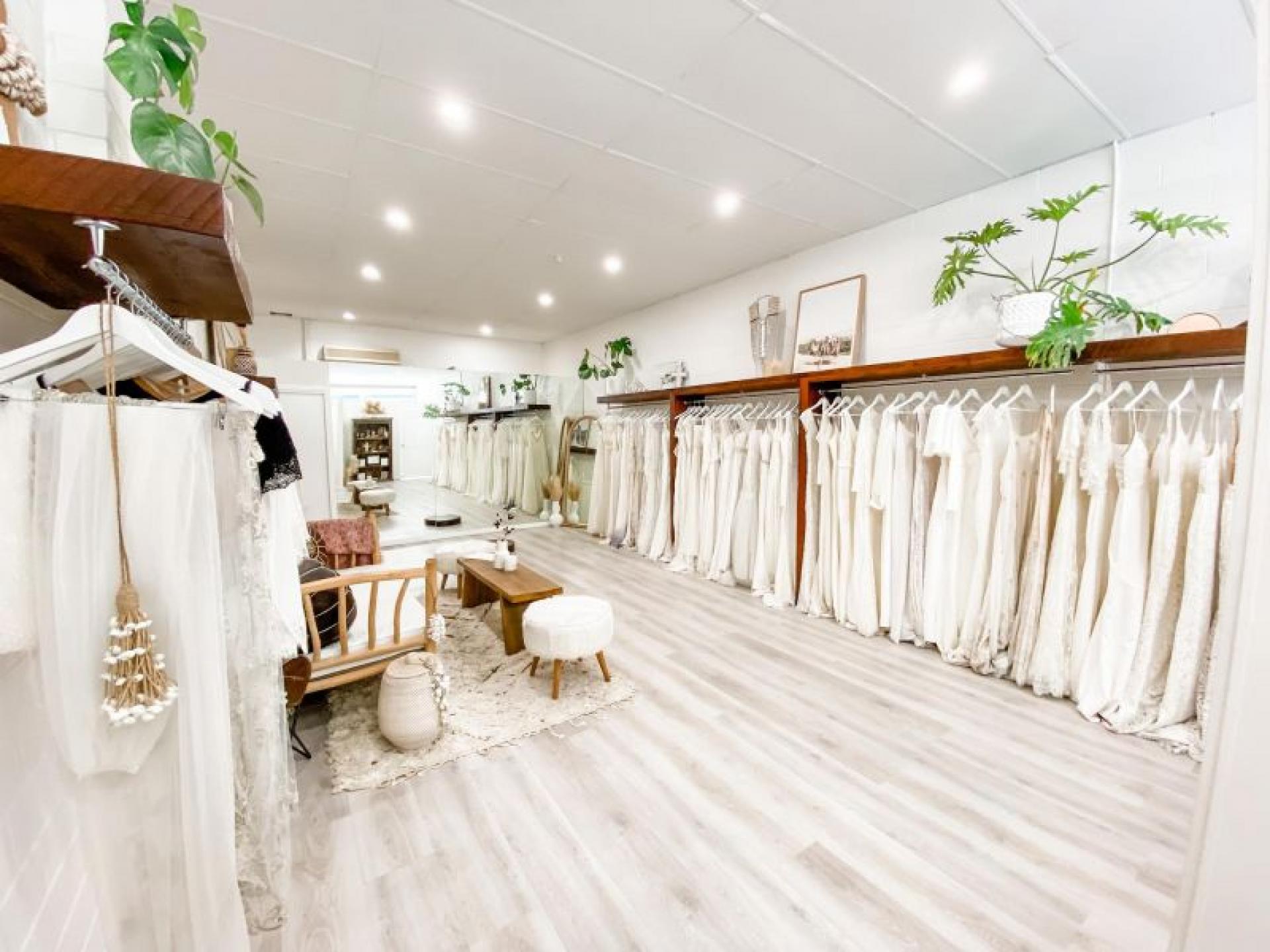 Modern Bridal Boutique - 560465 1