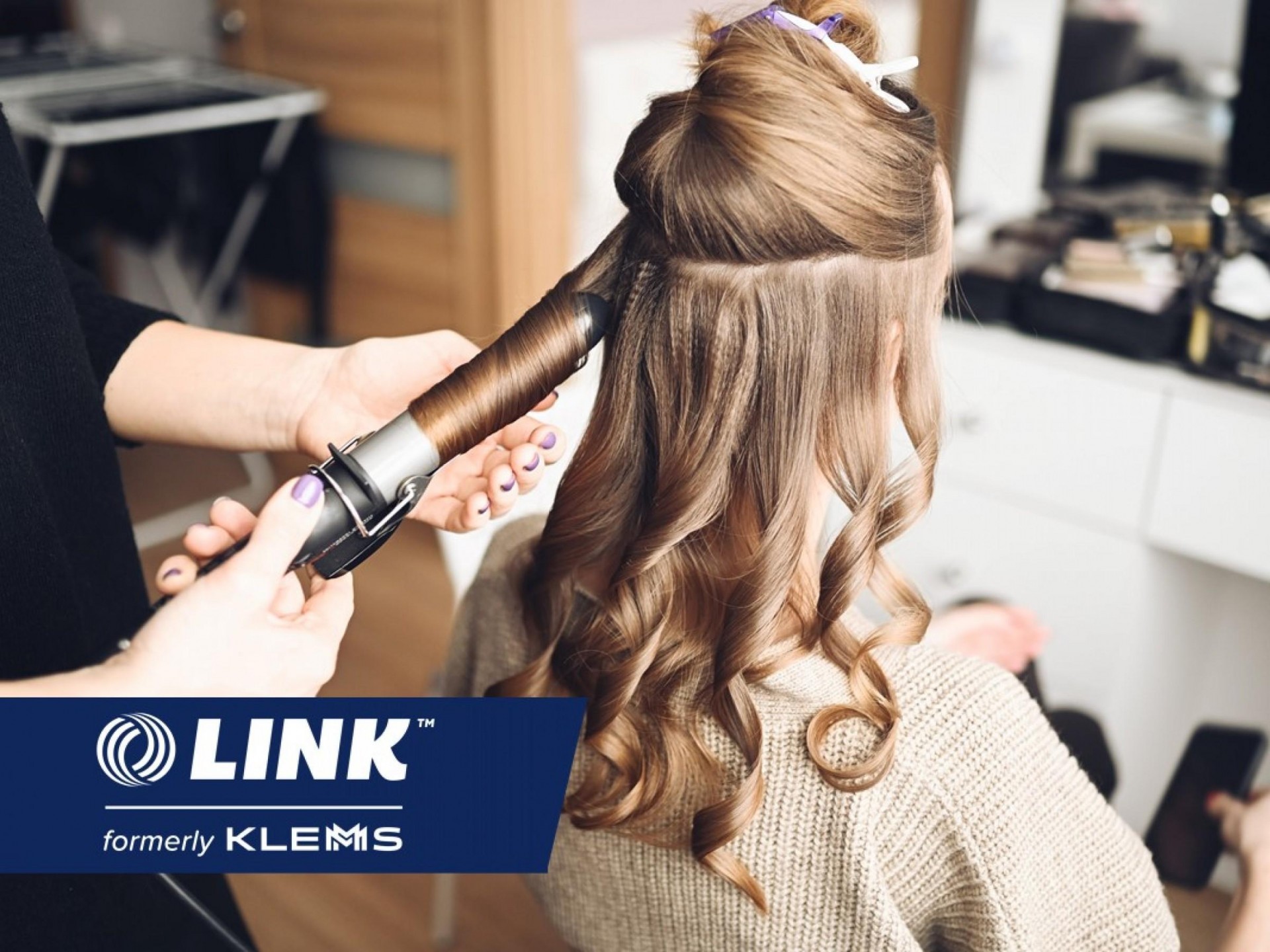 Under Offer Modern Hair 560550 1