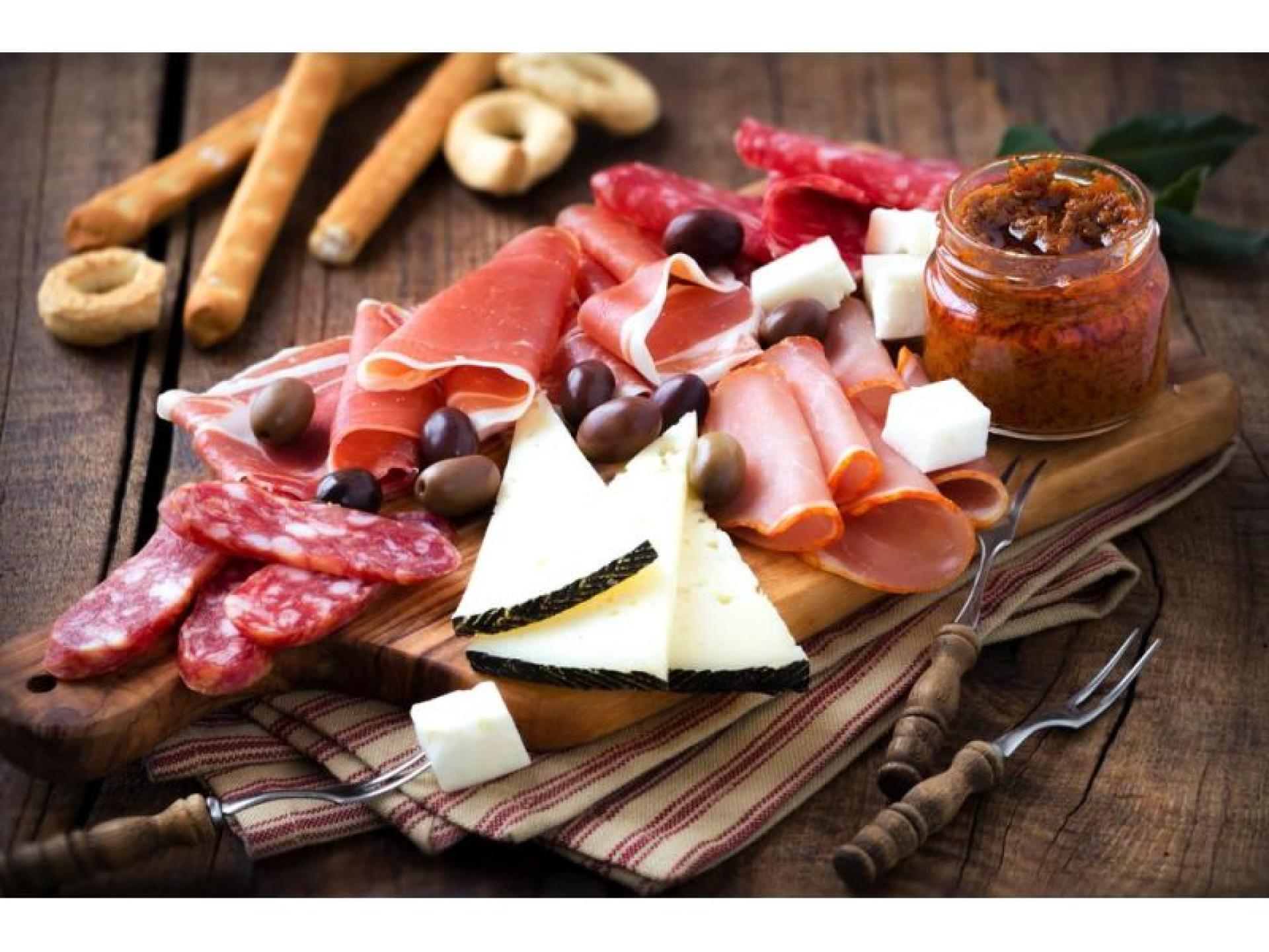 Deli And Cafe Business 561036 1