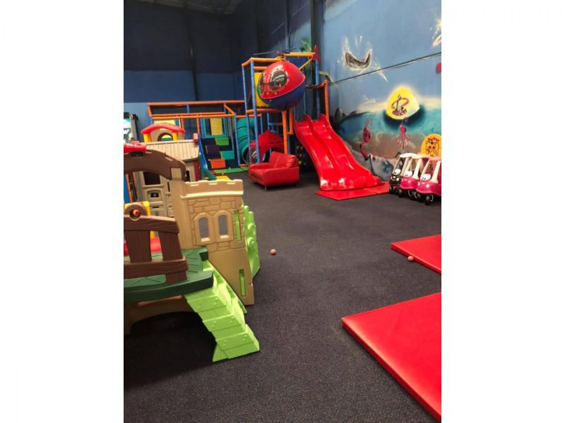 Play Centre And Cafe 561670 2