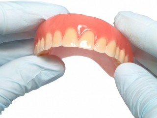 Denture Clinic & Laboratory: 2nd time offered in 45 years! Now massively reduced.