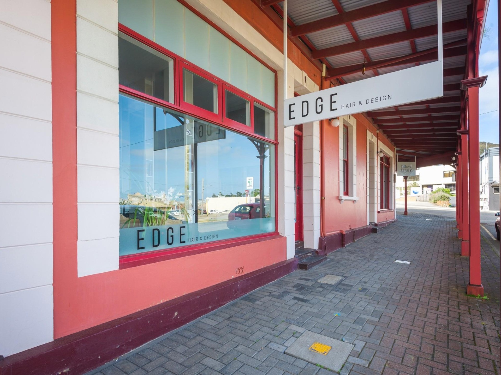 Edge Hair & Design 564168 1
