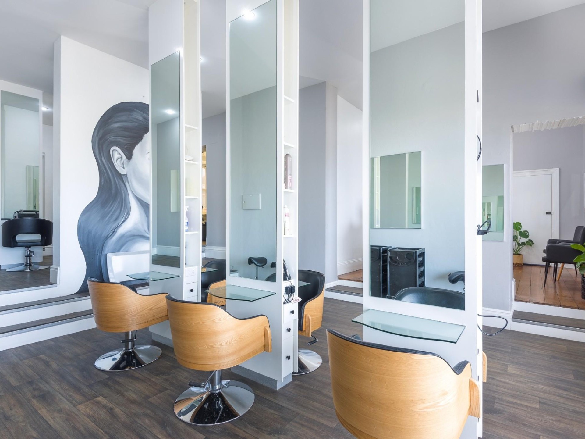 Edge Hair & Design 564168 3