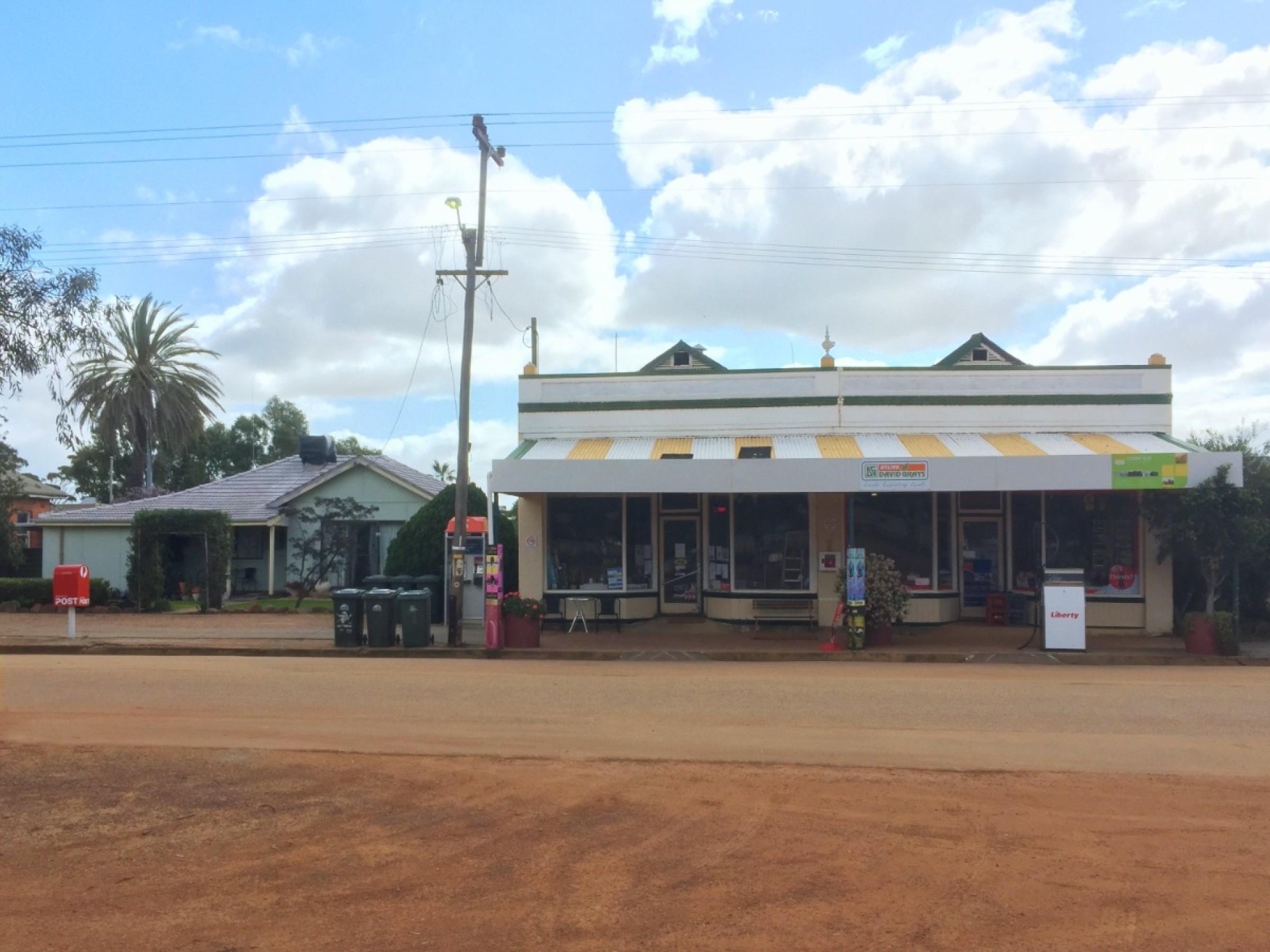 Country Business New To 564670 2