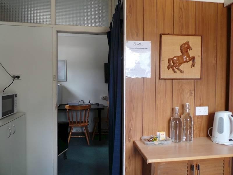 Kaniva Motel For Sale! 565111 2
