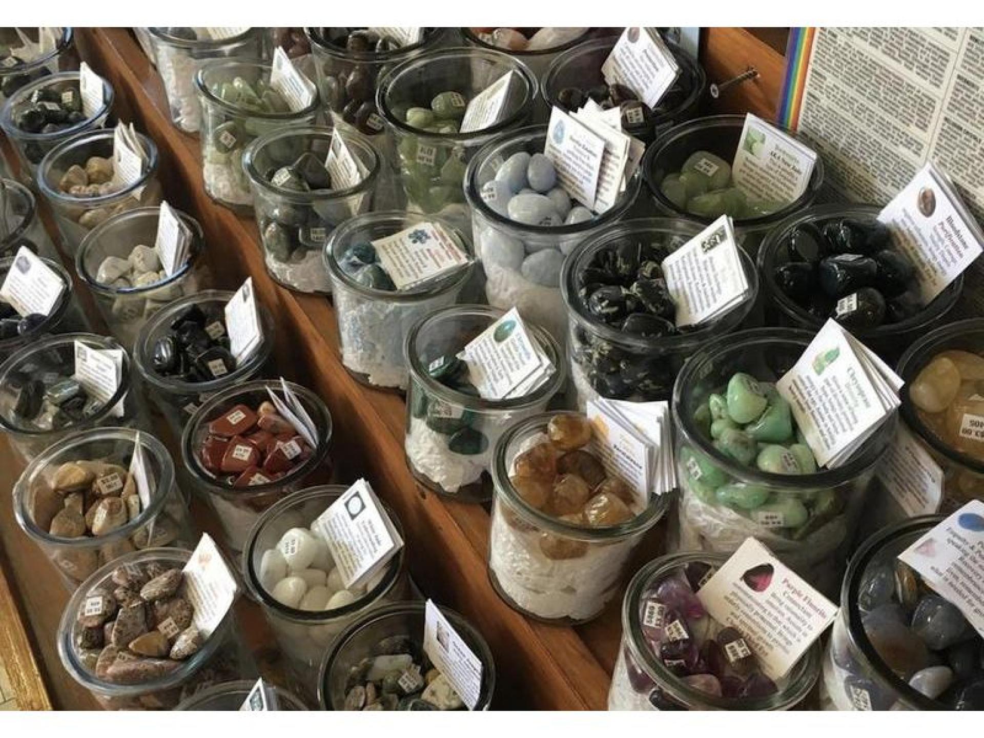 Crystal And  jewellery  Retail 566177 1